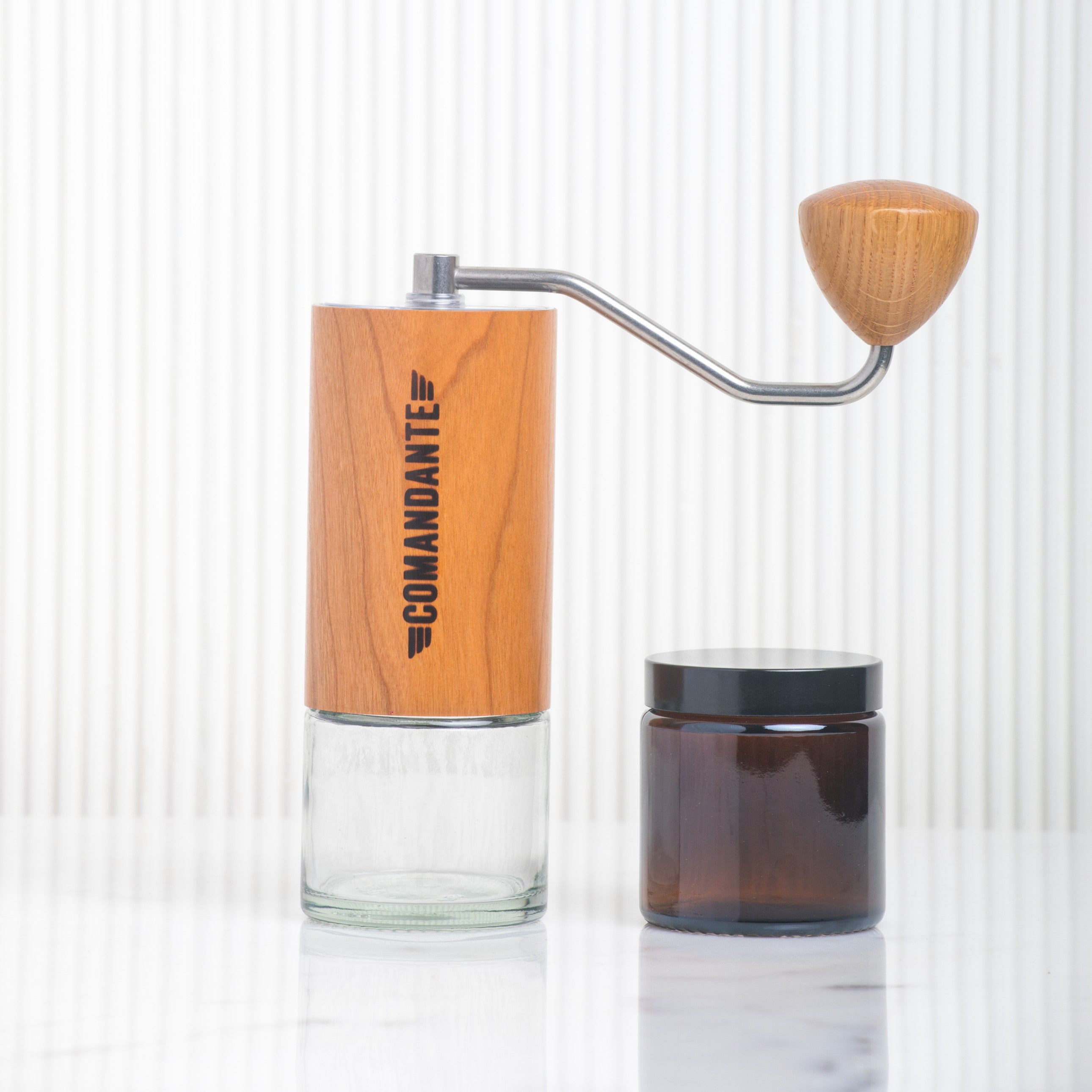 Comandante C40 MK4 Nitro Blade Manual Coffee Grinder – American Cherry