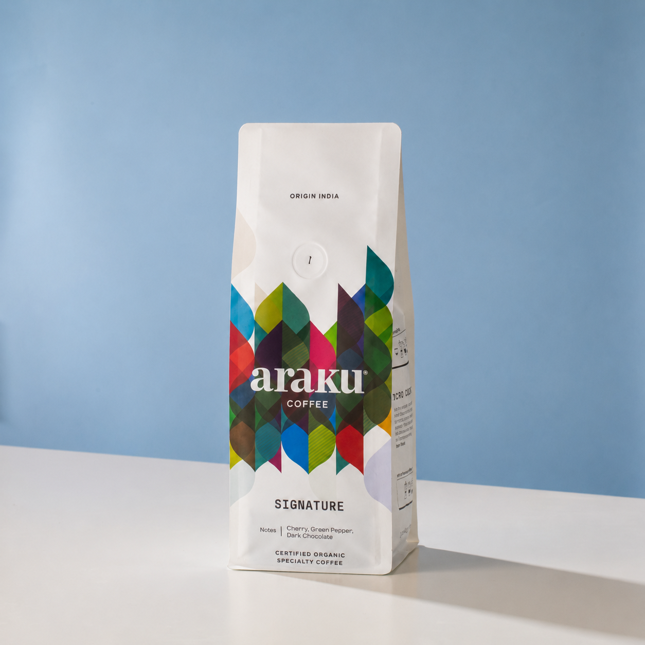 ARAKU SIgnature Pouch